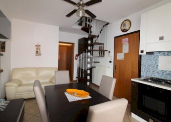 Three-room apartment Via Circonvallazione, Trezzano sul Naviglio - photo 2
