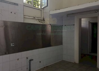 Foto 10 - Commercial Premises VIA POLLIO, Caserta - photo 10