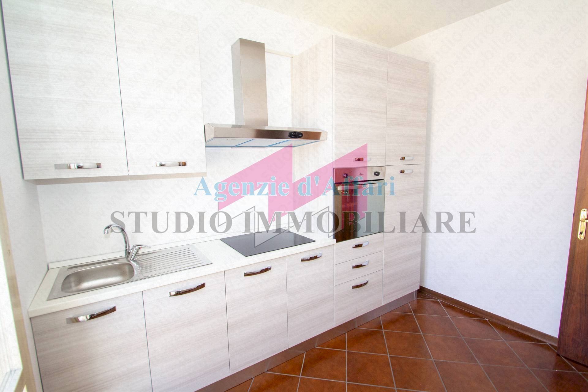 Foto 1 - Four-room apartment via Nazario Sauro
 
14, Castelmassa - photo 1
