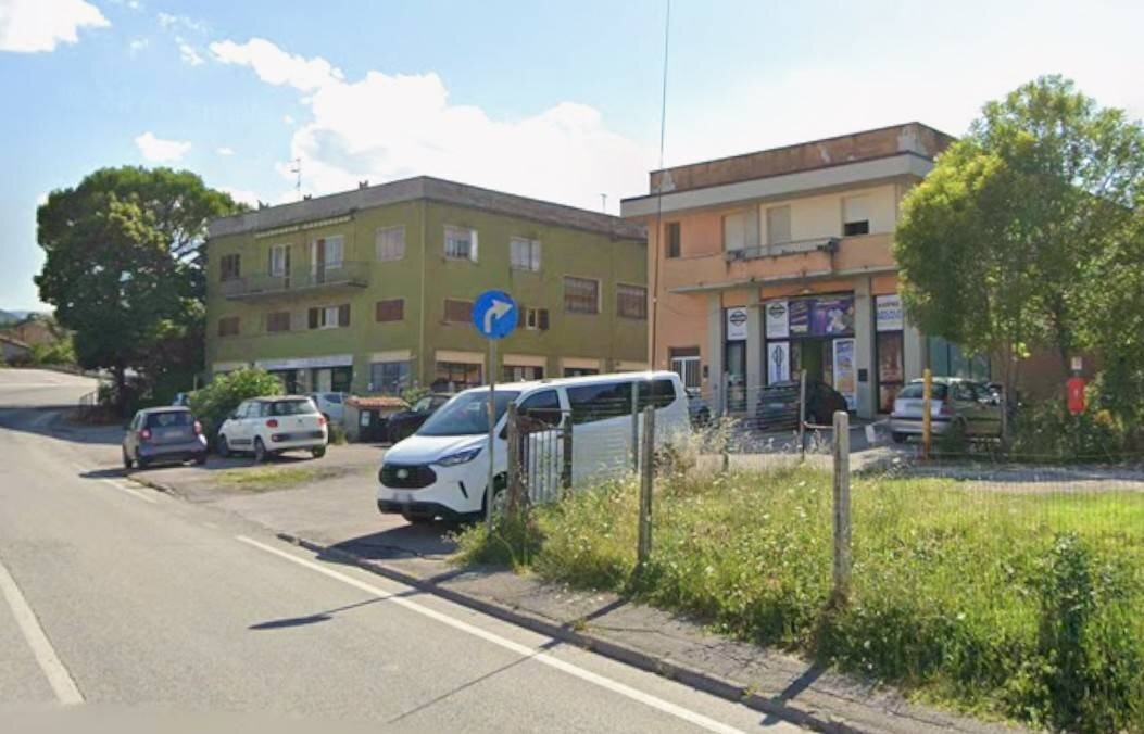 Foto 2 - Commercial Premises VIA DELLE FORNACI, Fabriano - photo 2