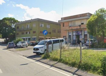 Foto 2 - Commercial Premises VIA DELLE FORNACI, Fabriano - photo 2