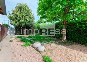 GIARDINO PRIVATO - Quadrilocale VIA ALTINIA
 
160, Venezia - foto 2
