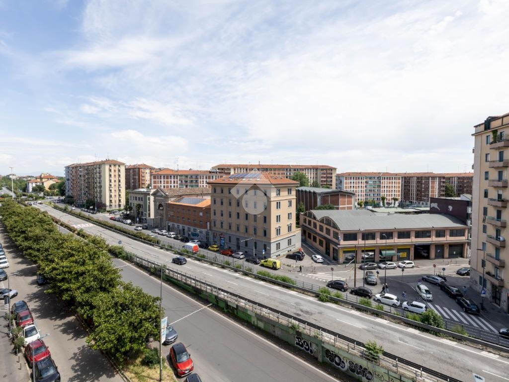 Three-room apartment Viale Lucania, Milano (neighborhood Corvetto) - photo 2