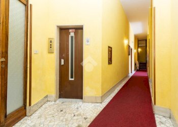 Three-room apartment Viale Lucania, Milano (neighborhood Corvetto) - photo 9