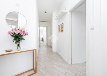Three-room apartment Viale Lucania, Milano (neighborhood Corvetto) - photo 16