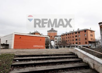 Edificio all\'aperto - Locale Commerciale piazza Falcone e Borsellino
13, Concorezzo - foto 55