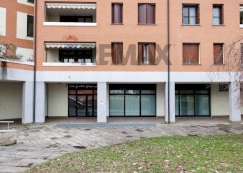 Edificio all\'aperto - Locale Commerciale piazza Falcone e Borsellino
13, Concorezzo - foto 56