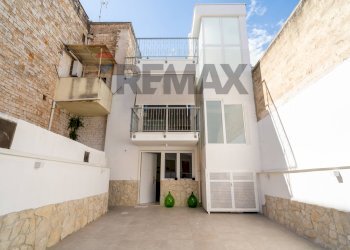 Edificio all\'aperto - Casa indipendente Via Firenze
4, Binetto - foto 1