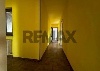 Hall / corridoio - Quadrilocale via adamoli
 
17, Besozzo - foto 5