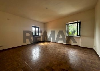 Stanza vuota - Quadrilocale via adamoli
 
17, Besozzo - foto 8