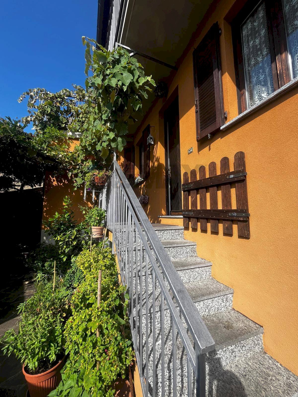 Scale - Independent house Montegrino Valtravaglia - photo 3