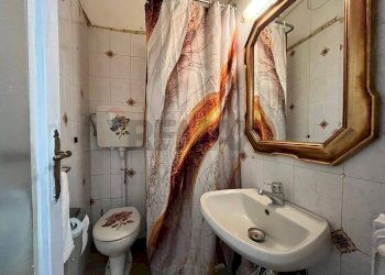 Bagno - Two-room apartment Via San Giuseppe
 
19, Porto Ceresio - photo 13