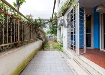 Giardino - Two-room apartment Via Achille Funi
10, Roma - photo 9