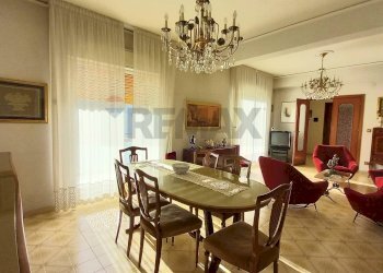 Sala da pranzo - Appartamento Via San Lorenzo
 
273L, Palermo - foto 27