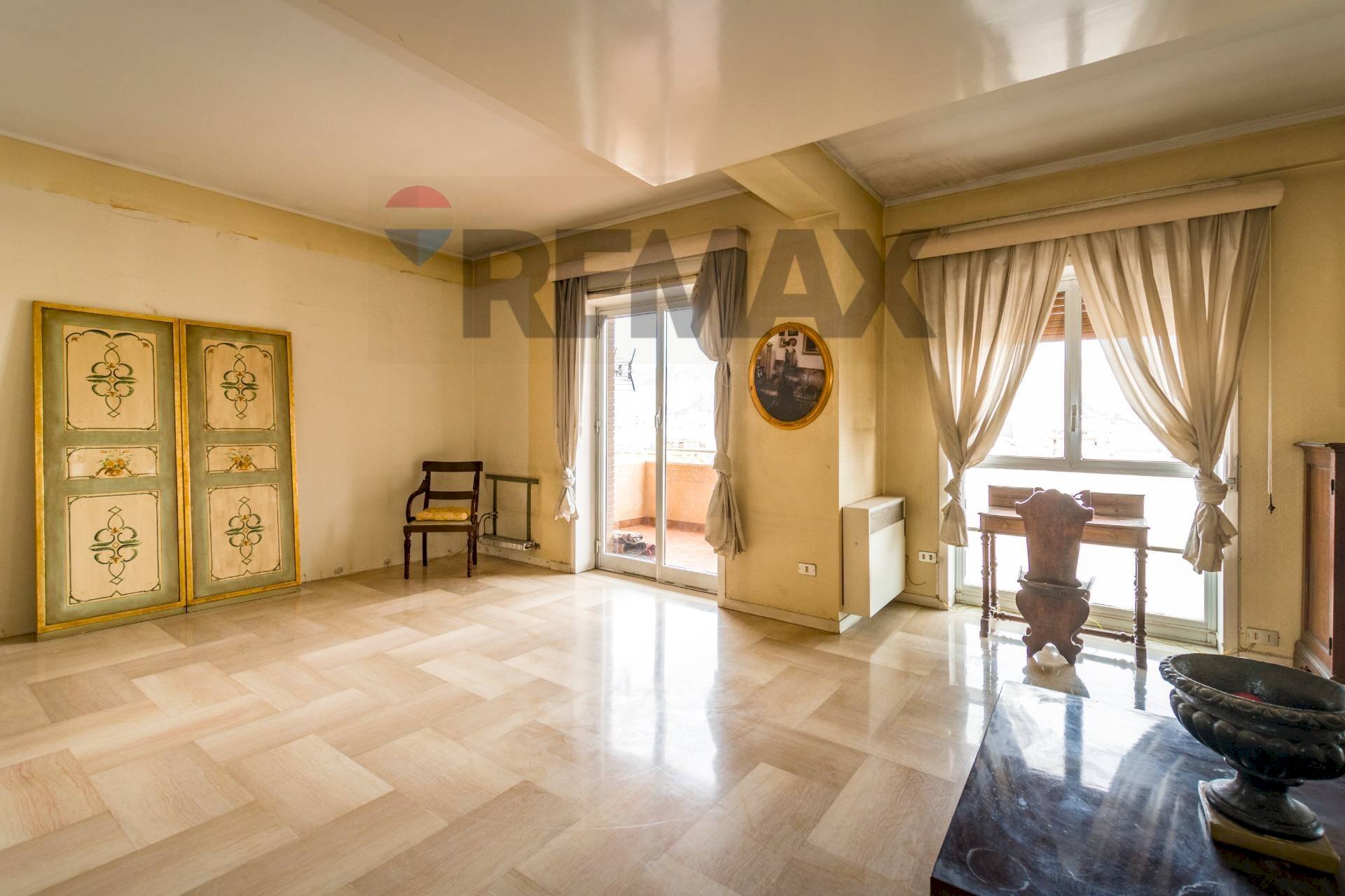 Salone doppio - Appartamento Viale Delle Alpi
 
86, Palermo - foto 1
