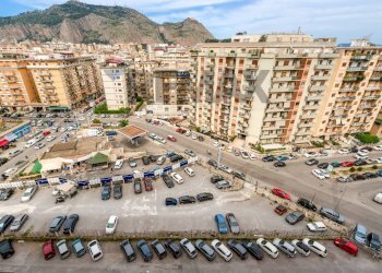 Edificio all\'aperto - Appartamento Viale Delle Alpi
 
86, Palermo - foto 13