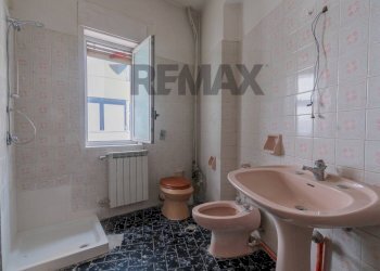 Bagno - Quadrilocale VIALE DELLE ALPI
 
7, Palermo - foto 13