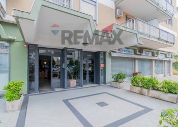 Edificio all\'aperto - Quadrilocale VIALE DELLE ALPI
 
7, Palermo - foto 16