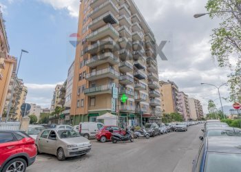 Edificio all\'aperto - Quadrilocale VIALE DELLE ALPI
 
7, Palermo - foto 18