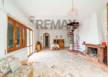 Soggiorno - Casa semi indipendente Via Cristaudo
 
33, Aci Sant'Antonio - foto 39