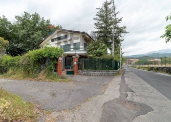 Casa all\'aperto - Casa semi indipendente Via Cristaudo
 
33, Aci Sant'Antonio - foto 46