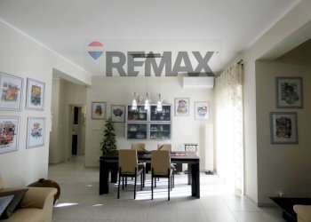 Salone 36 mq - Three-room apartment Vico Lo Giudice
 
4, Mascalucia - photo 11