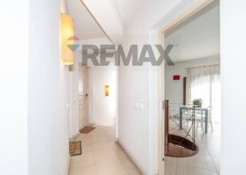 Hall / corridoio - Two-room apartment Via Celeste
 
131, Catania - photo 4