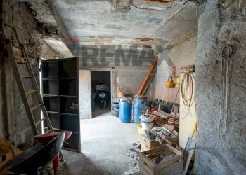 Dispensa di stoccaggio - Independent house Via Rua Sant'Antonio
 
64, Pedara - photo 5