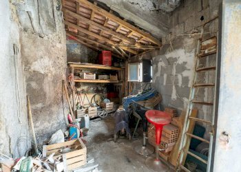 Dispensa di stoccaggio - Independent house Via Rua Sant'Antonio
 
64, Pedara - photo 6