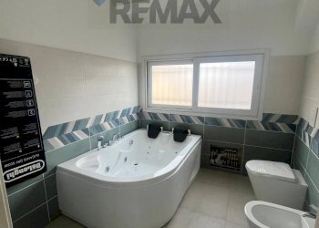 Bagno - Four-room apartment Via Torrente
 
18, Catania - photo 10