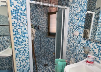 Bagno - Two-room apartment Via Stazzone
 
152, Catania - photo 16