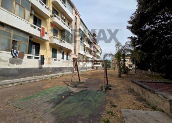 Edificio all\'aperto - Two-room apartment Via Stazzone
 
152, Catania - photo 19