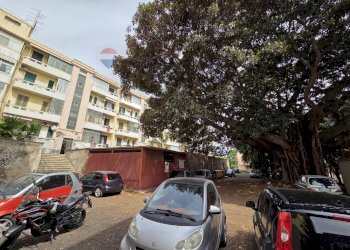 Edificio all\'aperto - Two-room apartment Via Stazzone
 
152, Catania - photo 20