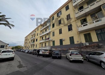 Edificio all\'aperto - Two-room apartment Via Stazzone
 
152, Catania - photo 22
