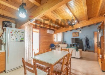 Sala da pranzo - Casa indipendente Via San Giovanni Bosco
 
26, Caltagirone - foto 4