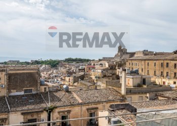 Edificio all\'aperto - Casa indipendente Via San Giovanni Bosco
 
26, Caltagirone - foto 21