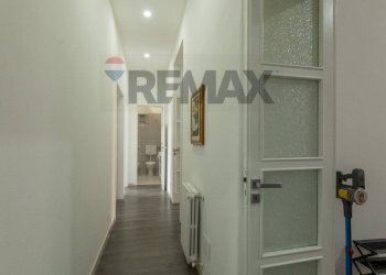 Hall / corridoio - Casa indipendente Via San Giovanni Bosco
 
26, Caltagirone - foto 42