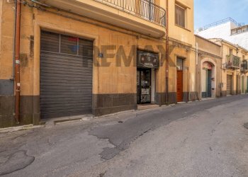 Edificio all\'aperto - Casa indipendente Via San Giovanni Bosco
 
26, Caltagirone - foto 51