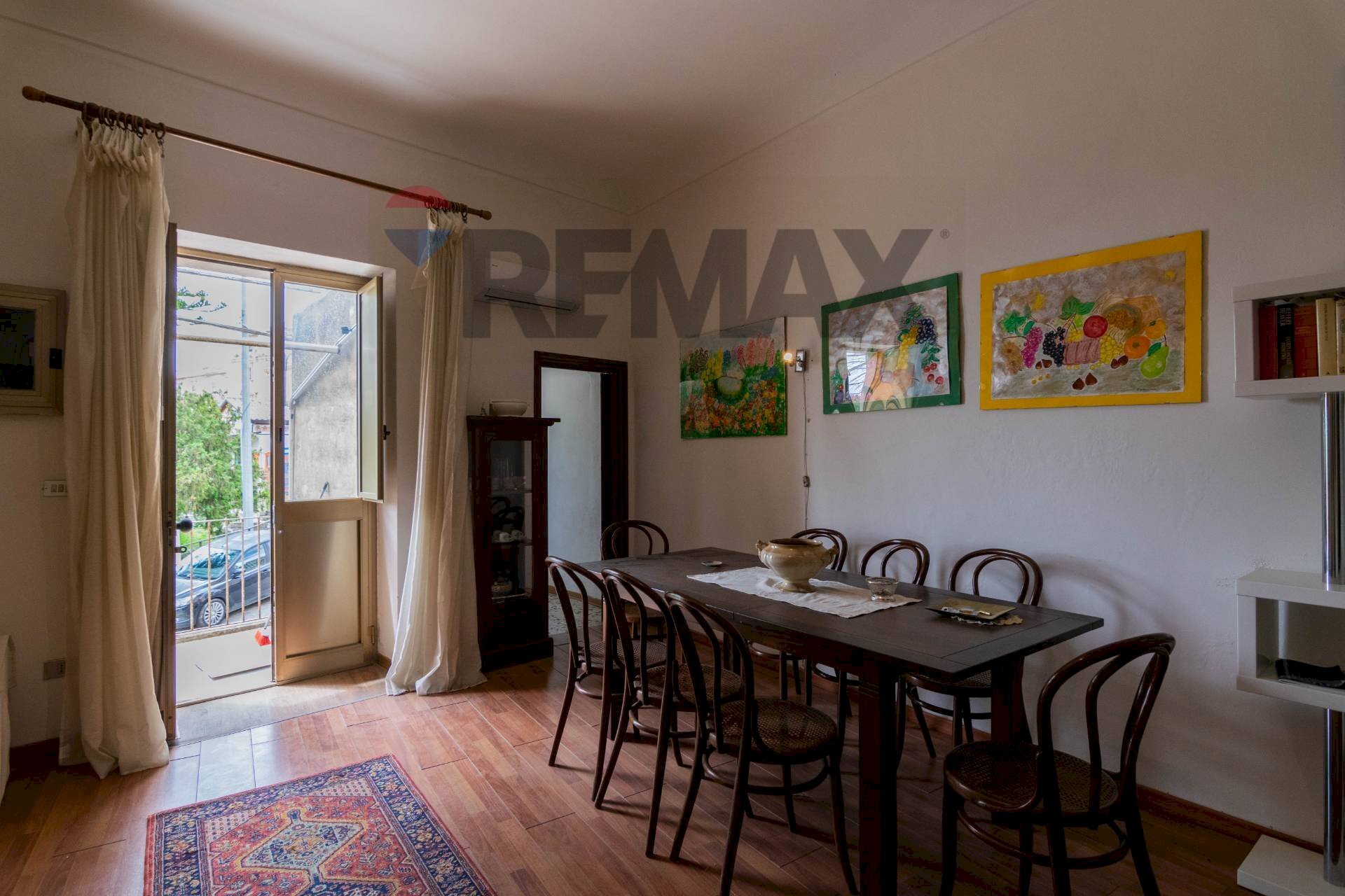 Sala da pranzo - Casa indipendente Via San Pietro
5, Licodia Eubea - foto 3