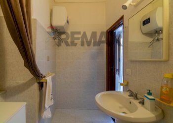 Bagno - Casa indipendente Via San Pietro
 
5, Licodia Eubea - foto 12