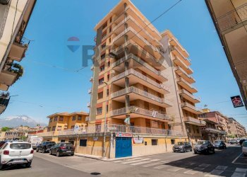 Edificio all\'aperto - Apartment Via Vincenzo Bellini
 
12, Mascalucia - photo 3