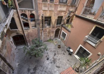 Edificio all\'aperto - Quadrilocale Via Salvatore Cali'
 
14, Catania - foto 32
