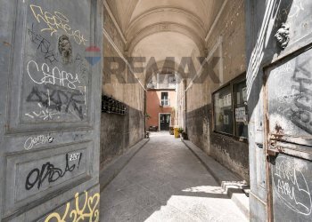 Edificio all\'aperto - Quadrilocale Via Salvatore Cali'
 
14, Catania - foto 35