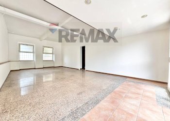 Stanza vuota - Commercial Premises Via Augusto Silvestrelli
 
23, Manziana - photo 8