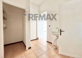 Bagno - Commercial Premises Via Augusto Silvestrelli
 
23, Manziana - photo 9