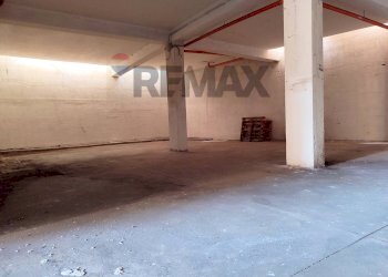 Parcheggio - Warehouse Via Martiri di Via Fani
 
58, Misterbianco - photo 21
