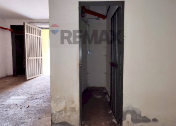 Hall / corridoio - Warehouse Via Martiri di Via Fani
 
58, Misterbianco - photo 26