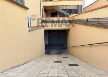 Edificio all\'aperto - Warehouse Via Martiri di Via Fani
 
58, Misterbianco - photo 30
