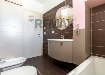 Bagno - Three-room apartment VIA GIOTTO
 
2, Segrate - photo 17