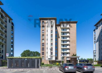 Edificio all\'aperto - Three-room apartment VIA GIOTTO
 
2, Segrate - photo 31